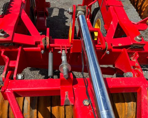 Vaderstad Rexius RS 820 Cambridge
