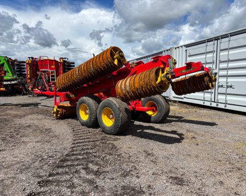 Vaderstad Rexius RS 820 Cambridge