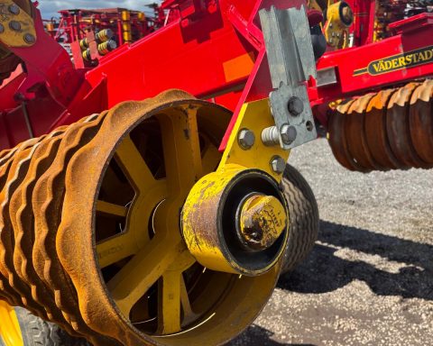 Vaderstad Rexius RS 820 Cambridge