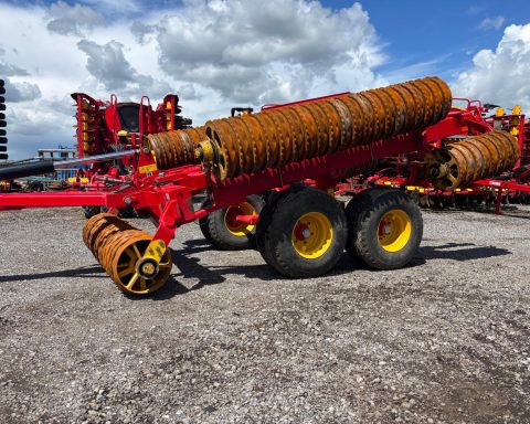 Vaderstad Rexius RS 820 Cambridge
