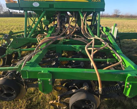 John Deere 750A