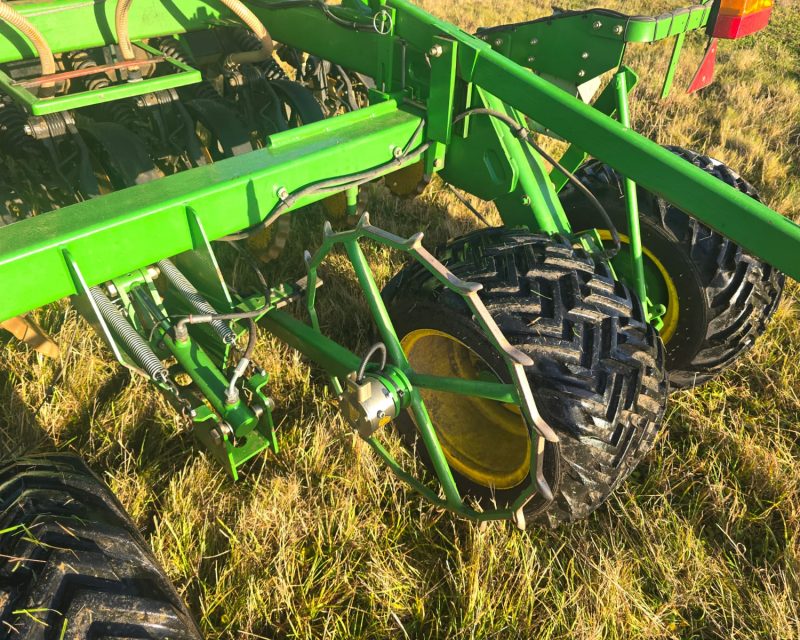 John Deere 750A