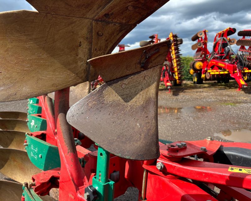Kverneland 2500S 5+1 plough