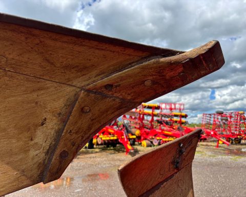 Kverneland 2500S 5+1 plough