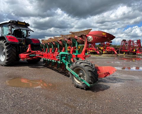Kverneland 2500S 5+1 plough
