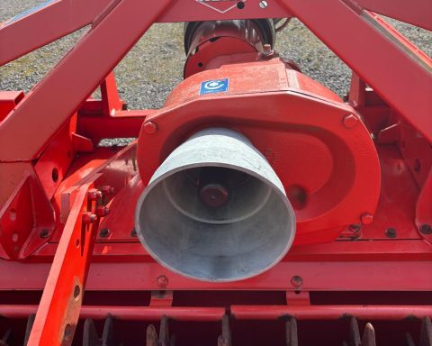 Kuhn HR4004D