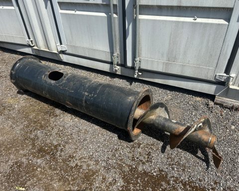 New Holland CR series extension unloading auger