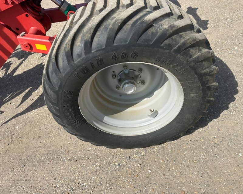 Kverneland RW-100 8+4