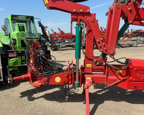 Kverneland RW-100 8+4