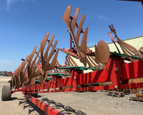 Kverneland RW-100 8+4