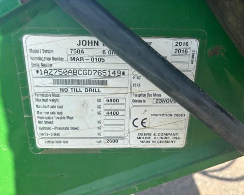 John Deere 750A