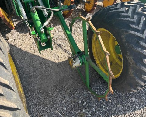 John Deere 750A