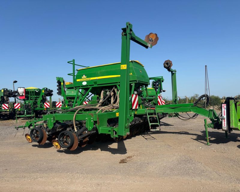 John Deere 750A