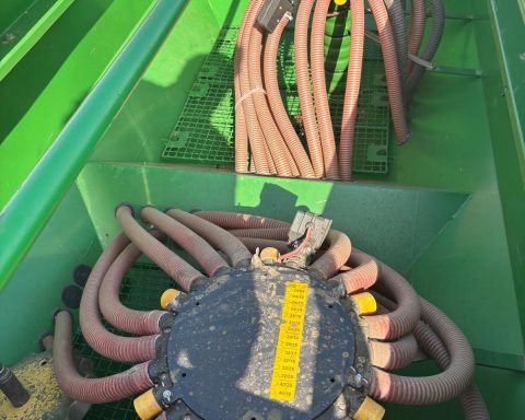 John Deere 750A