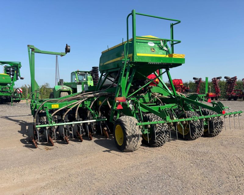 John Deere 750A