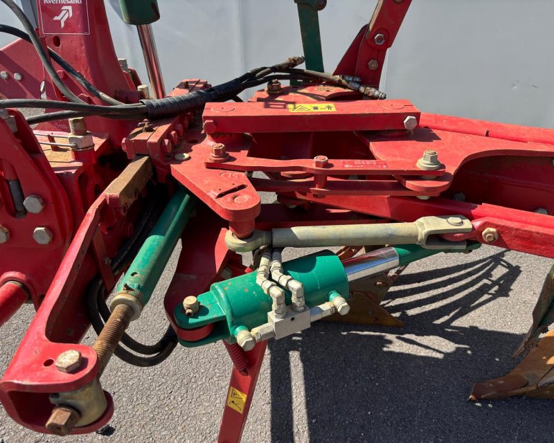 Kverneland RW-100 8+4