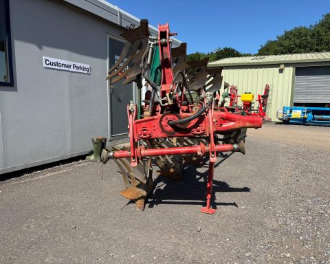 Kverneland RW-100 8+4