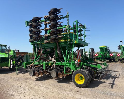 John Deere 750A 6m ProSeries Opener