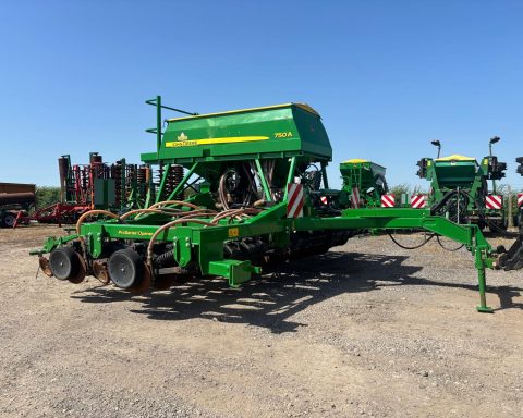 John Deere 750A 6m ProSeries Opener