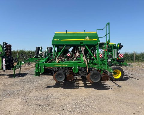 John Deere 750A 6m ProSeries Opener