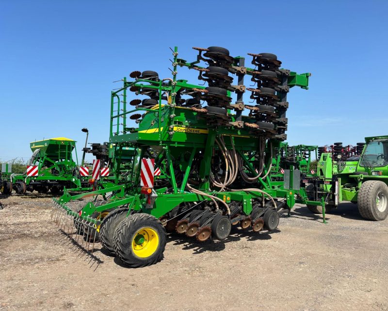 John Deere 750A 6m ProSeries Opener