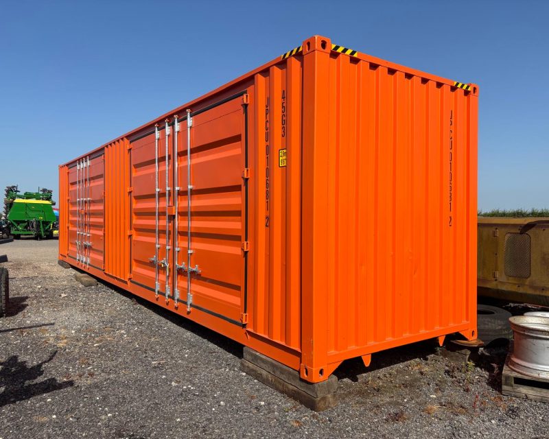 40′ x 8′ Shipping Containers