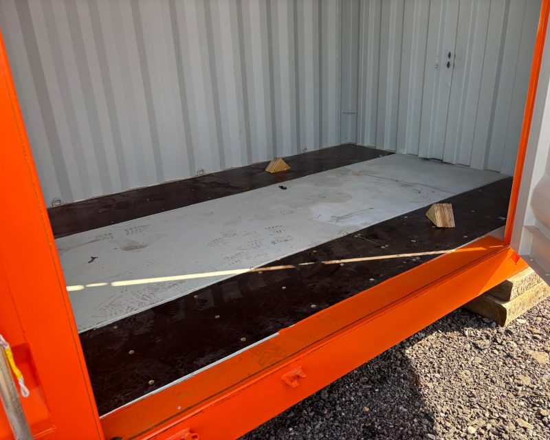 40′ x 8′ Shipping Containers