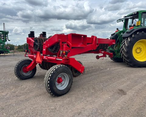 HE-VA 820 Cross Kill Tip Roller