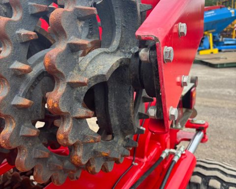 HE-VA 820 Cross Kill Tip Roller