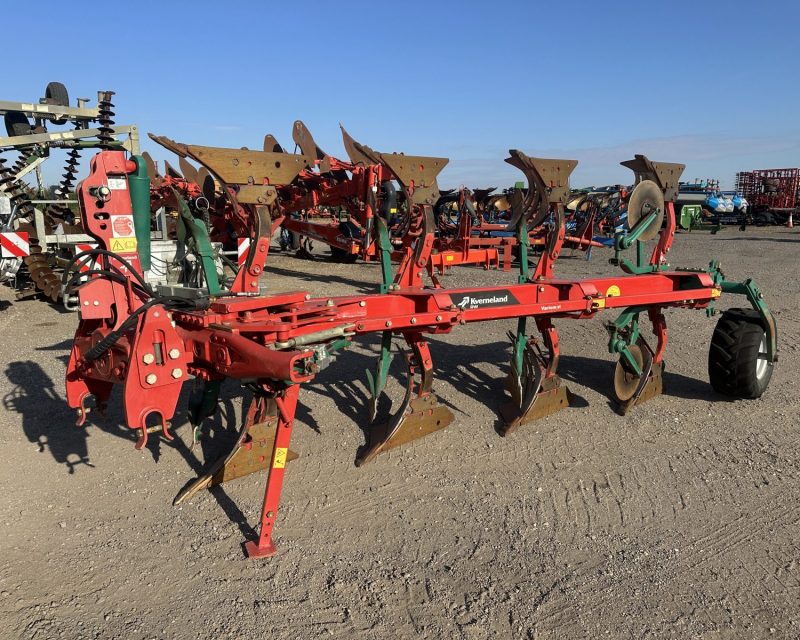 Kverneland RW-100 8+4