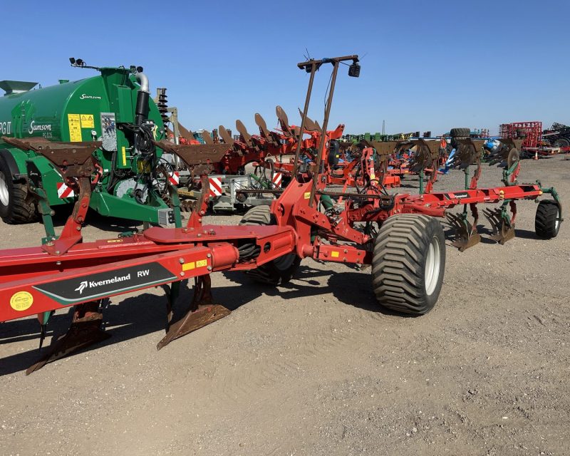 Kverneland RW-100 8+4