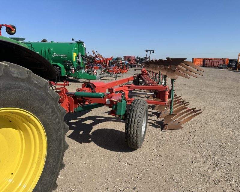 Kverneland RW-100 8+4