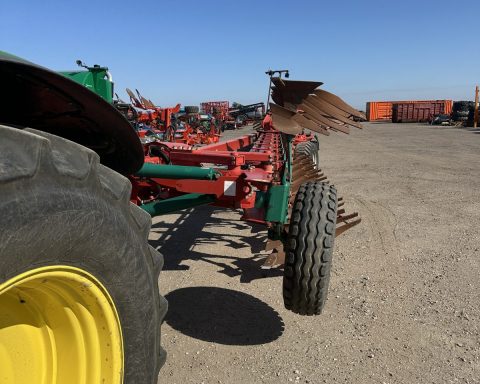 Kverneland RW-100 8+4