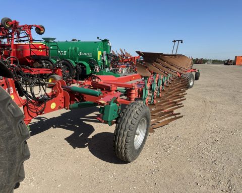 Kverneland RW-100 8+4
