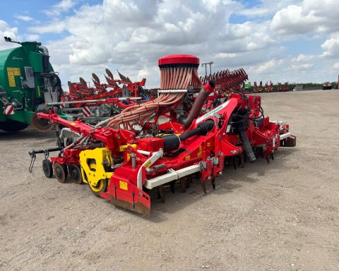 Pottinger Lion 403C / Aerosem 4002 FDD