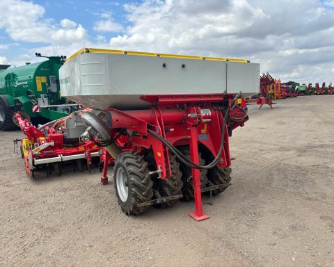 Pottinger Lion 403C / Aerosem 4002 FDD