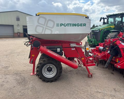 Pottinger Lion 403C / Aerosem 4002 FDD