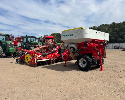 Pottinger Lion 403C / Aerosem 4002 FDD Grain & Fert