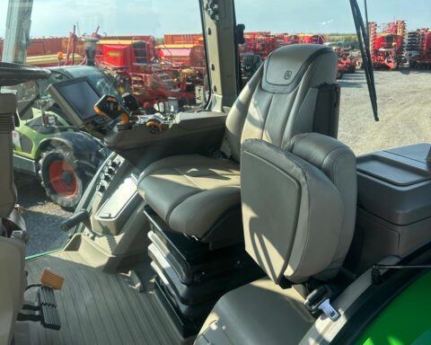 John Deere 8R 370