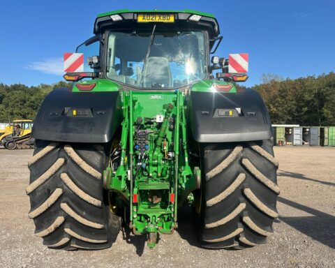 John Deere 8R 370