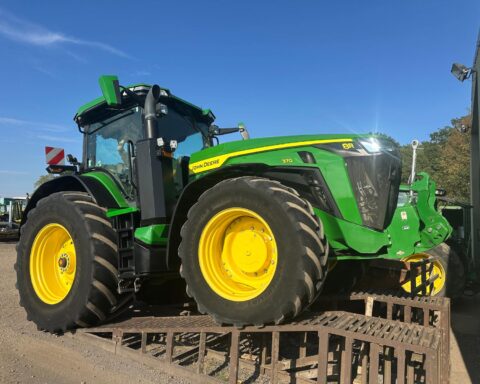 John Deere 8R 370