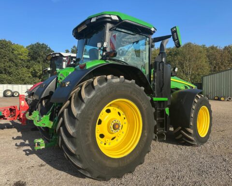 John Deere 8R 370