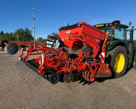 Kuhn HR3030 / Venta 3030 combination