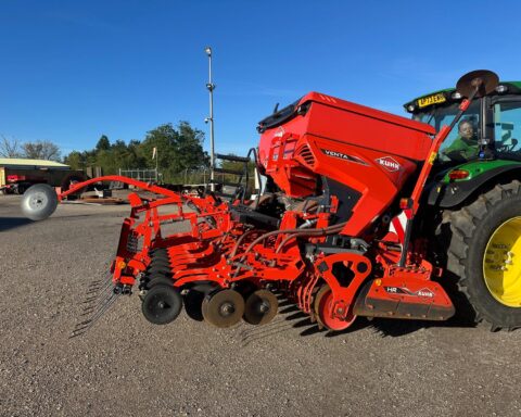Kuhn HR3030 / Venta 3030 combination