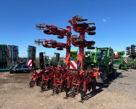 Kuhn Striger 600R Strip-Till