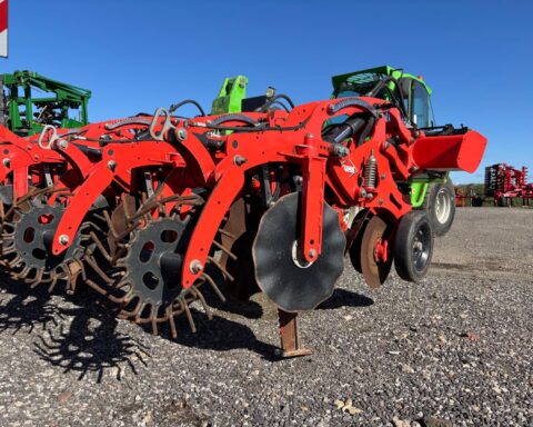 Kuhn Striger 600R Strip-Till