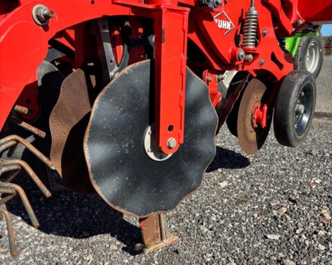 Kuhn Striger 600R Strip-Till