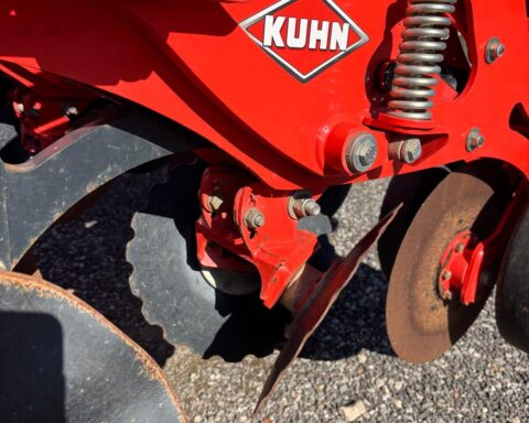 Kuhn Striger 600R Strip-Till
