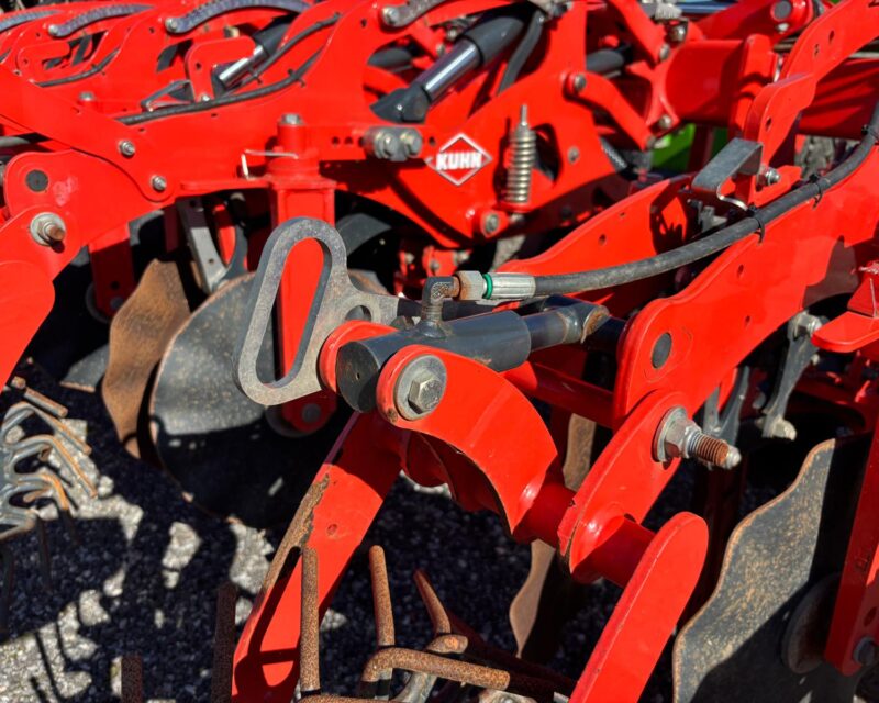 Kuhn Striger 600R Strip-Till