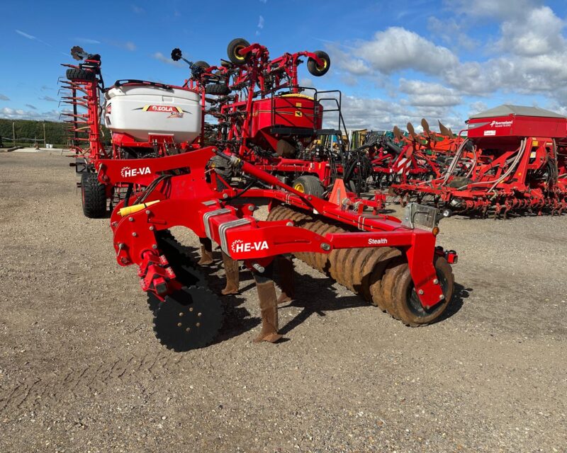 He-va Stealth 300 6 leg subsoiler